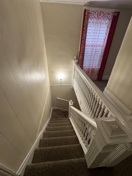 Comforting Getaway-Sleeps 6-Walk To Falls! Niagara Falls Exterior photo