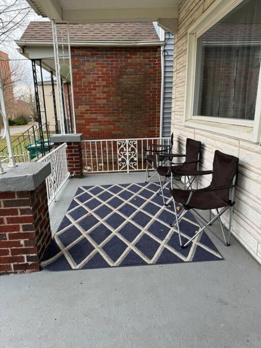 Comforting Getaway-Sleeps 6-Walk To Falls! Niagara Falls Exterior photo